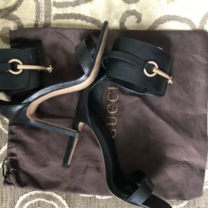 Black straps summer sandals